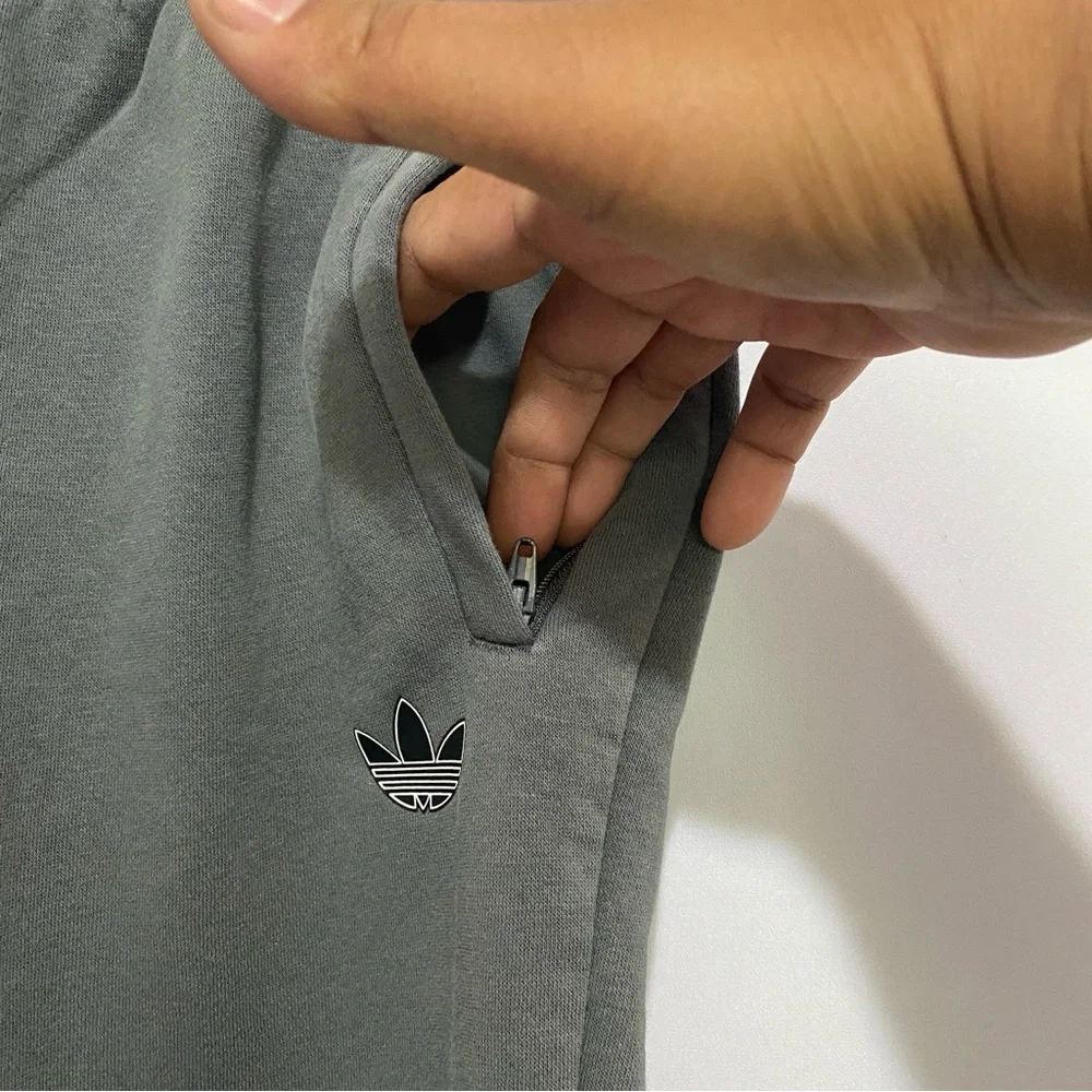 Adidas Originals 3-Stripes Jogger Pants Gray Youth L‎ (13–14Y) Casual Loungewear